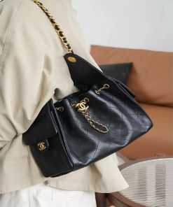 CHANEL 25 BAG caviar black